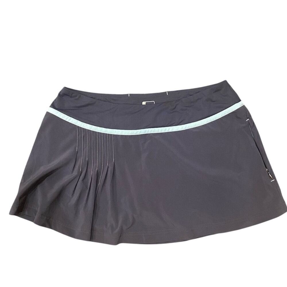 Title Nine Tuck N Run Skort – Gray – Size M
